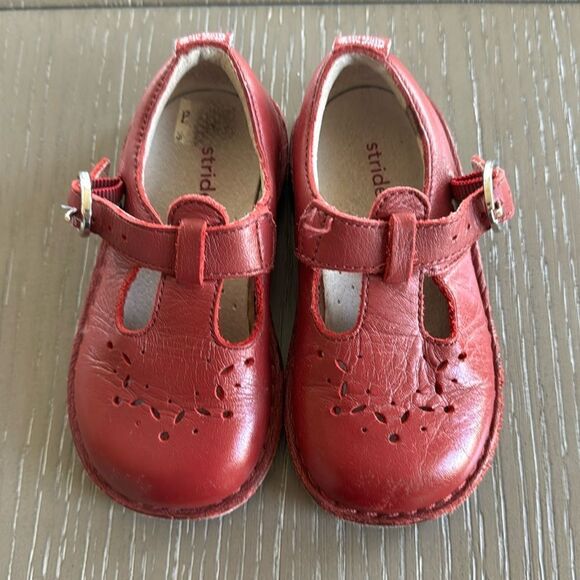 SOLDStride Rite Beatrix Baby Toddler Girl’s Red Leather T-Strap Buckled Size 7.5 - Picture 1 of 12